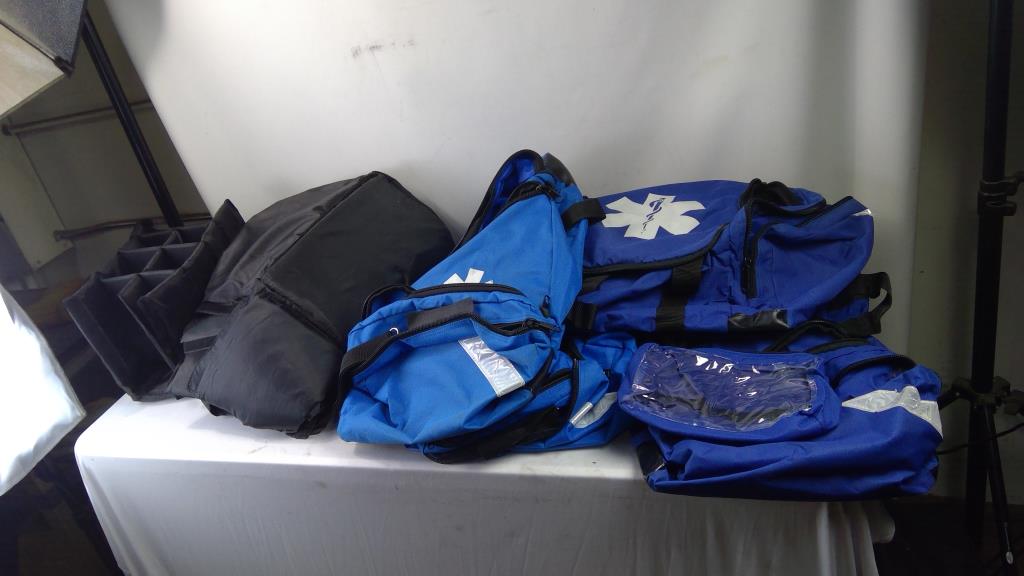 4 Medical Bags With 3 Inserts