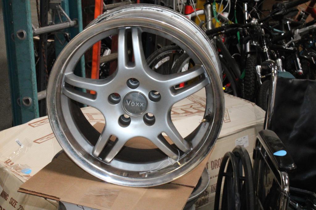 4 Voxx Car Rims With 5 Bolt Patterns Property Room