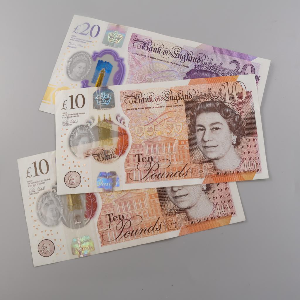 40 British Pounds Sterling