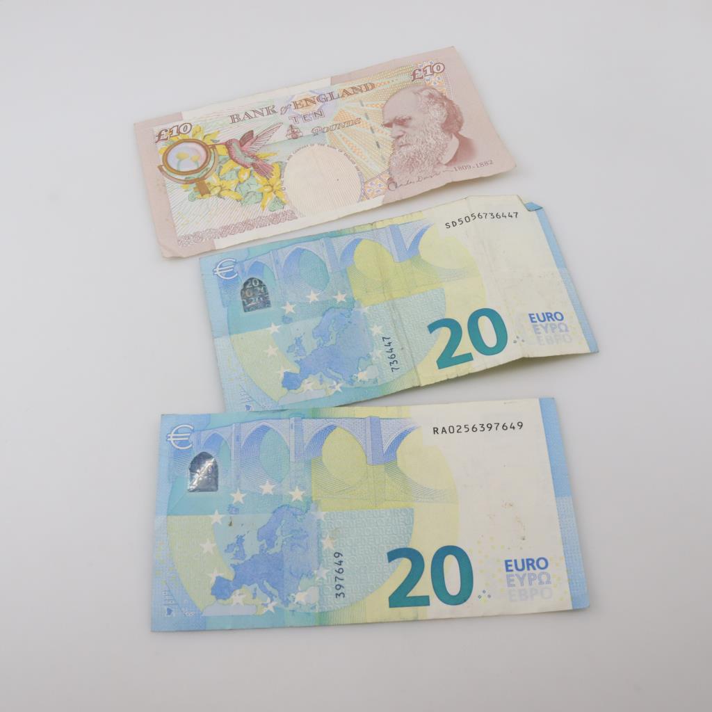 40-euros-and-10-british-pounds-property-room