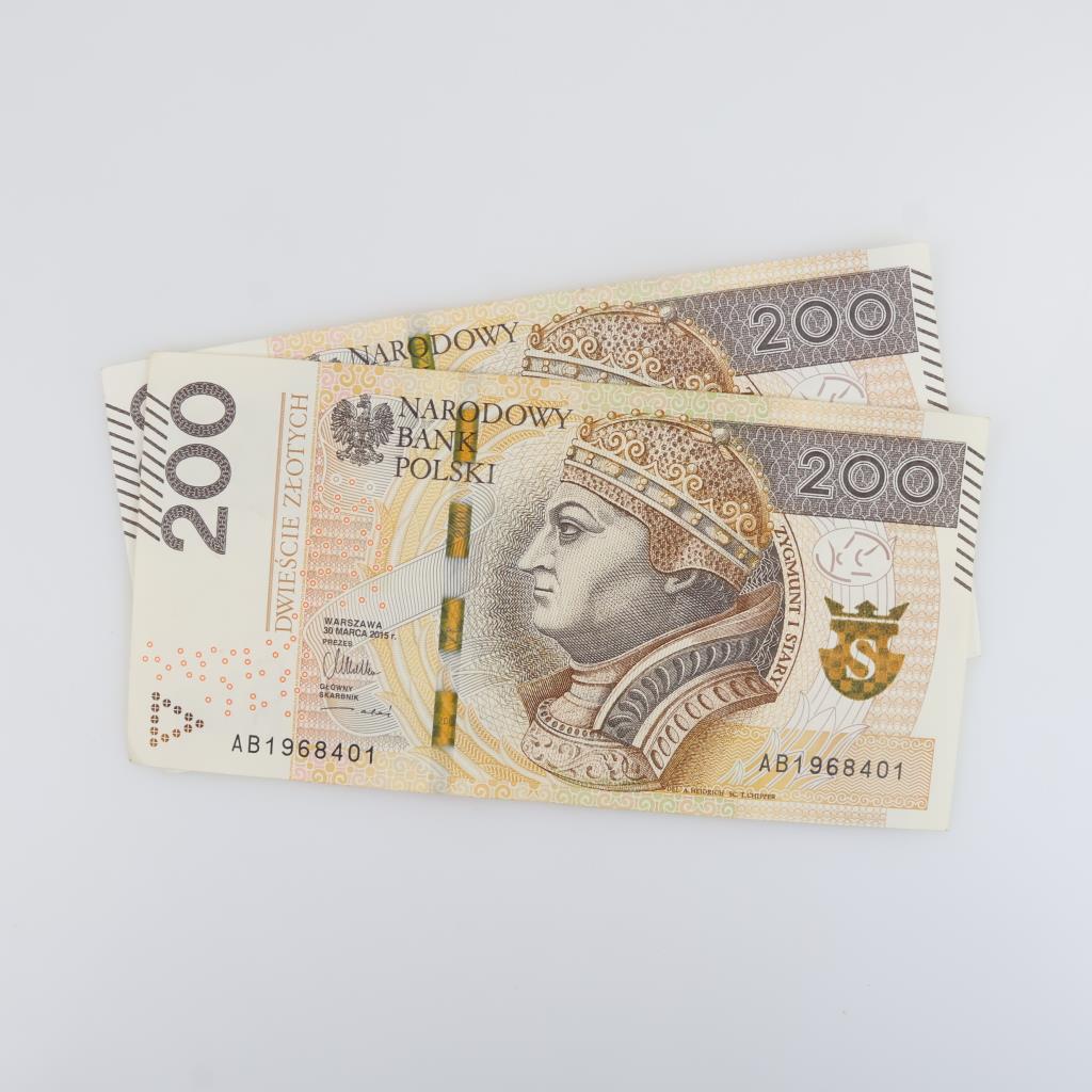 400 Polish Zloty