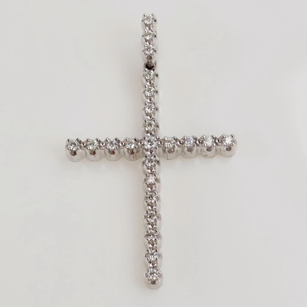 4.21cts TW 10kt White Gold Cross Pendant -Evaluated By Our Certified Gemologist-AGS/GIA