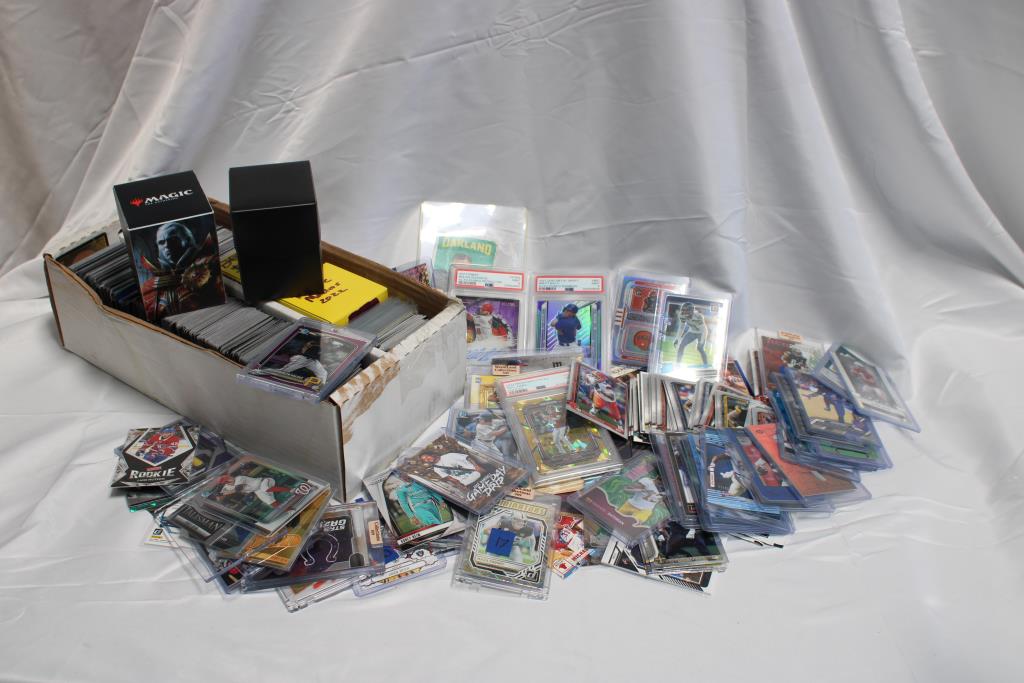600+ MTG And Sports Trading Card Lot