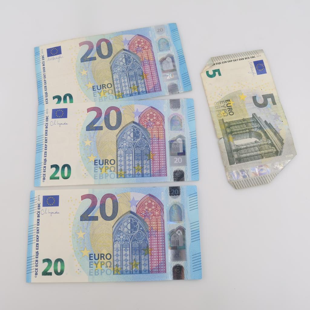 65 Euros