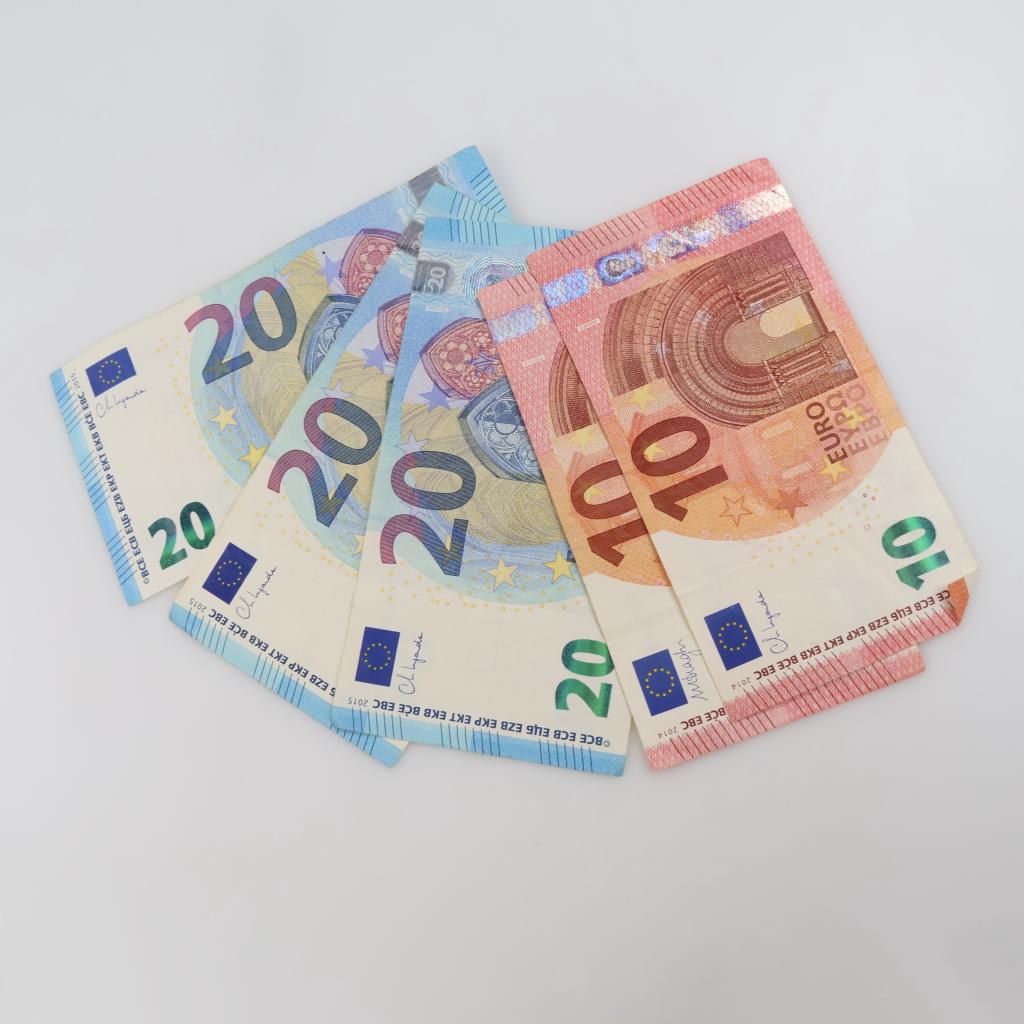 80 Euros