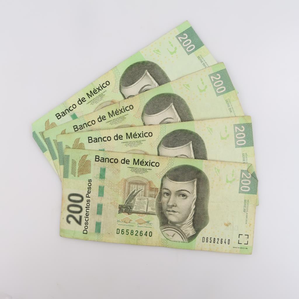 800 Mexican Pesos