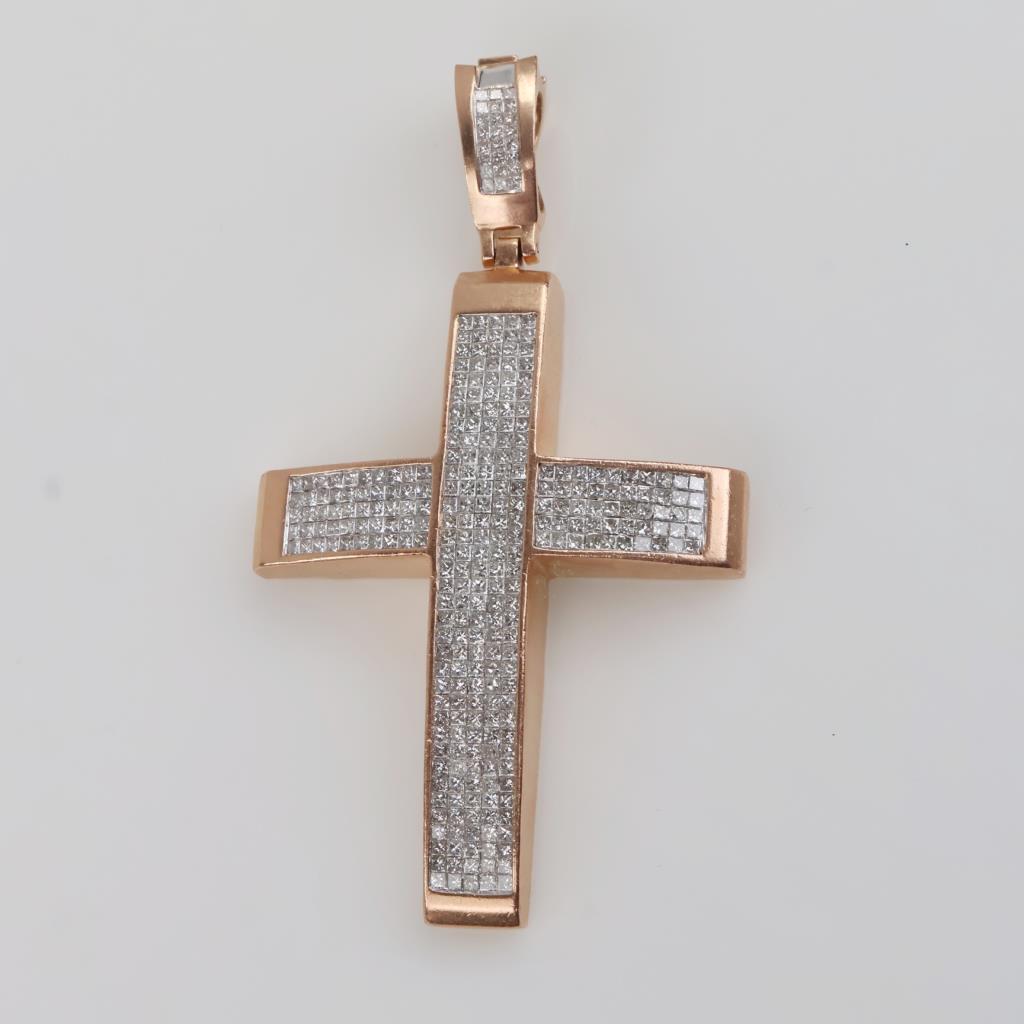 8.65cts TW Diamond 10kt Gold Cross Pendant
