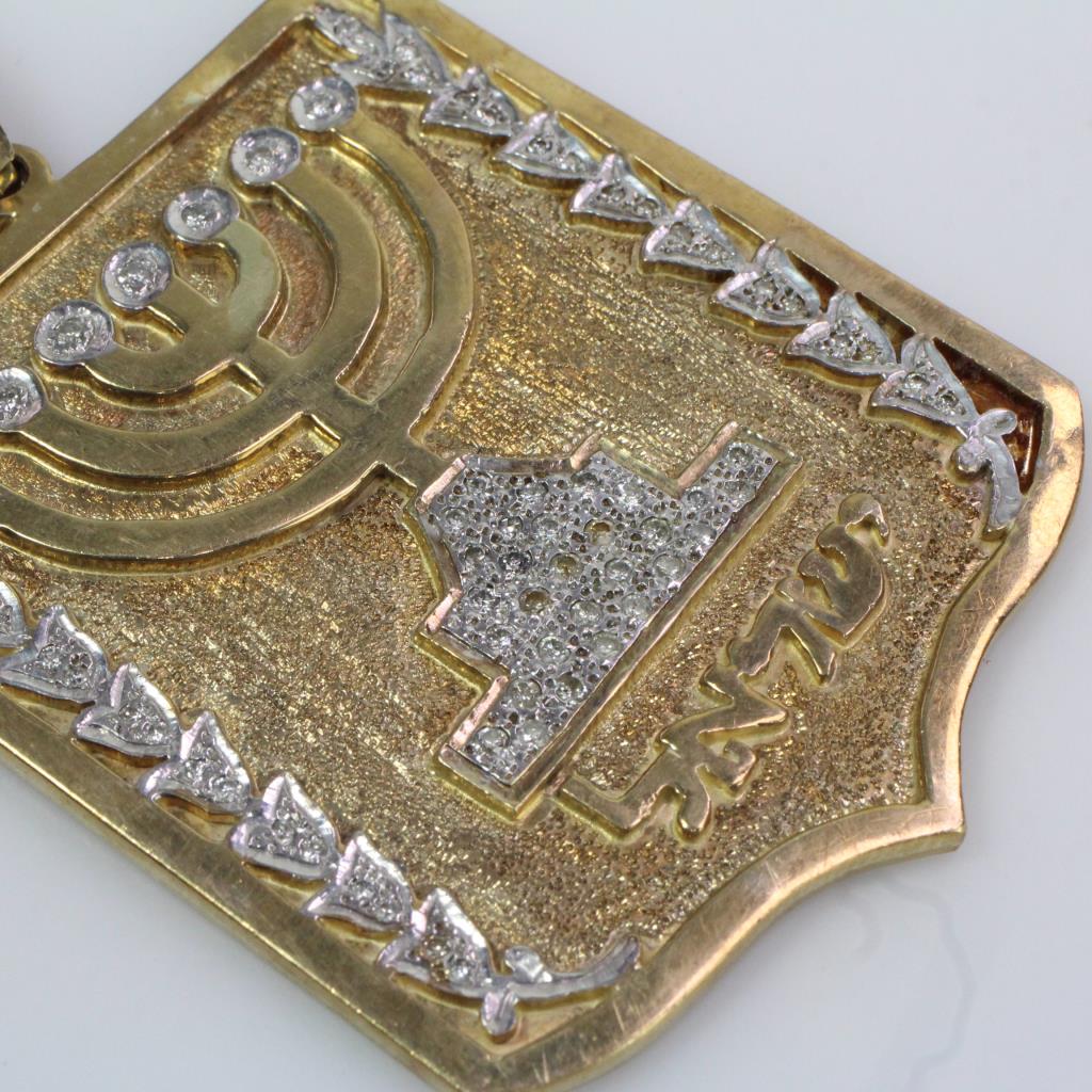 8k Gold 55.41g Pendant With Diamonds Property Room