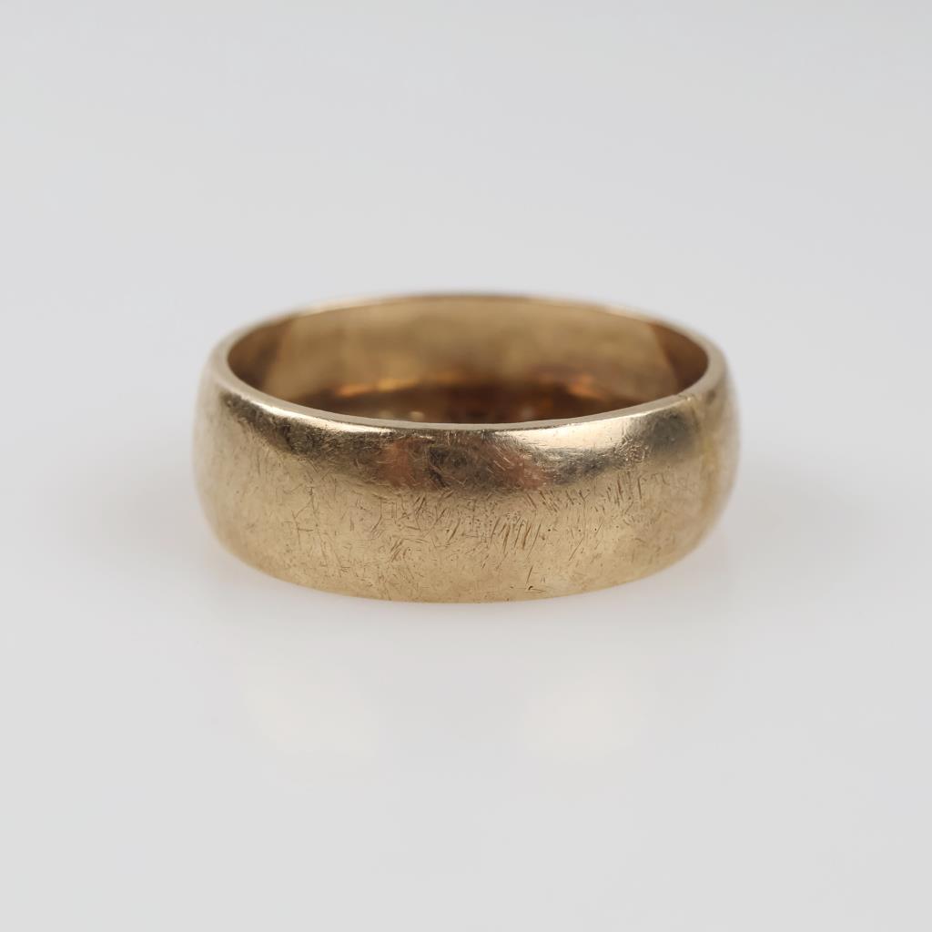 8kt Gold Band