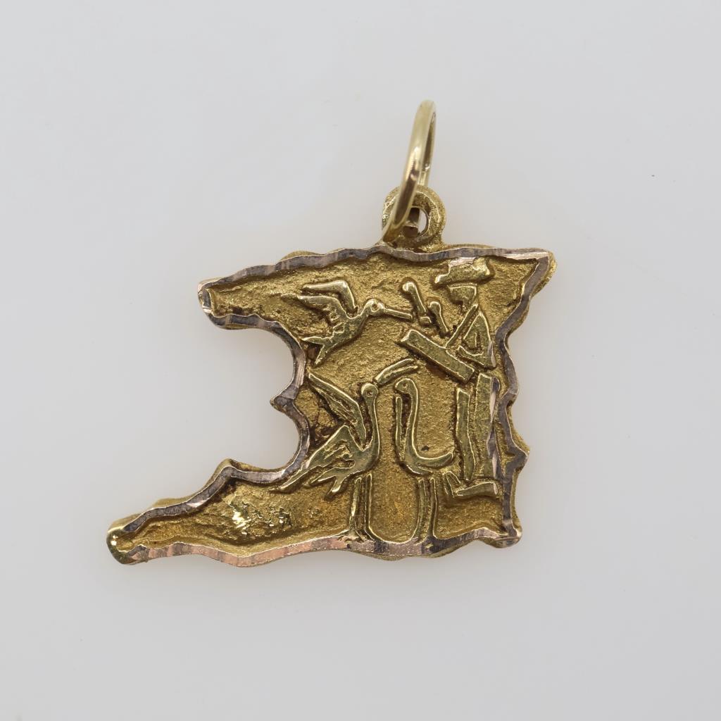 8kt Gold Pendant