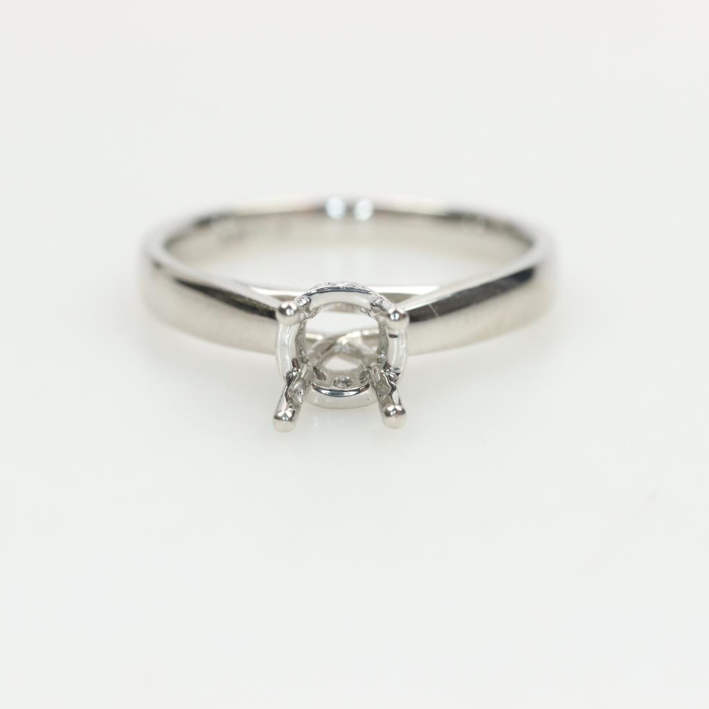 950 Platinum Diamond Accent Ring Property Room