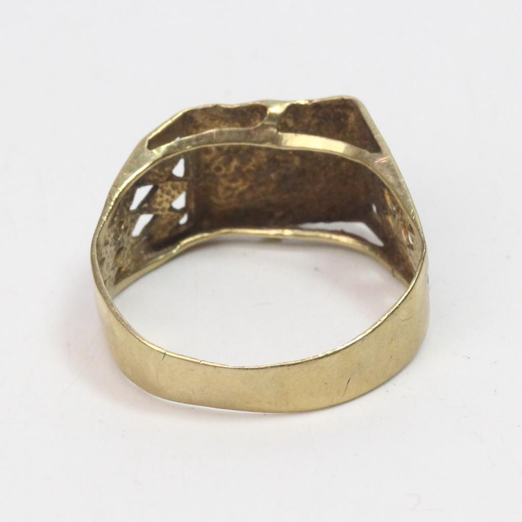 9kt Gold 3.71g 'A' Ring Property Room
