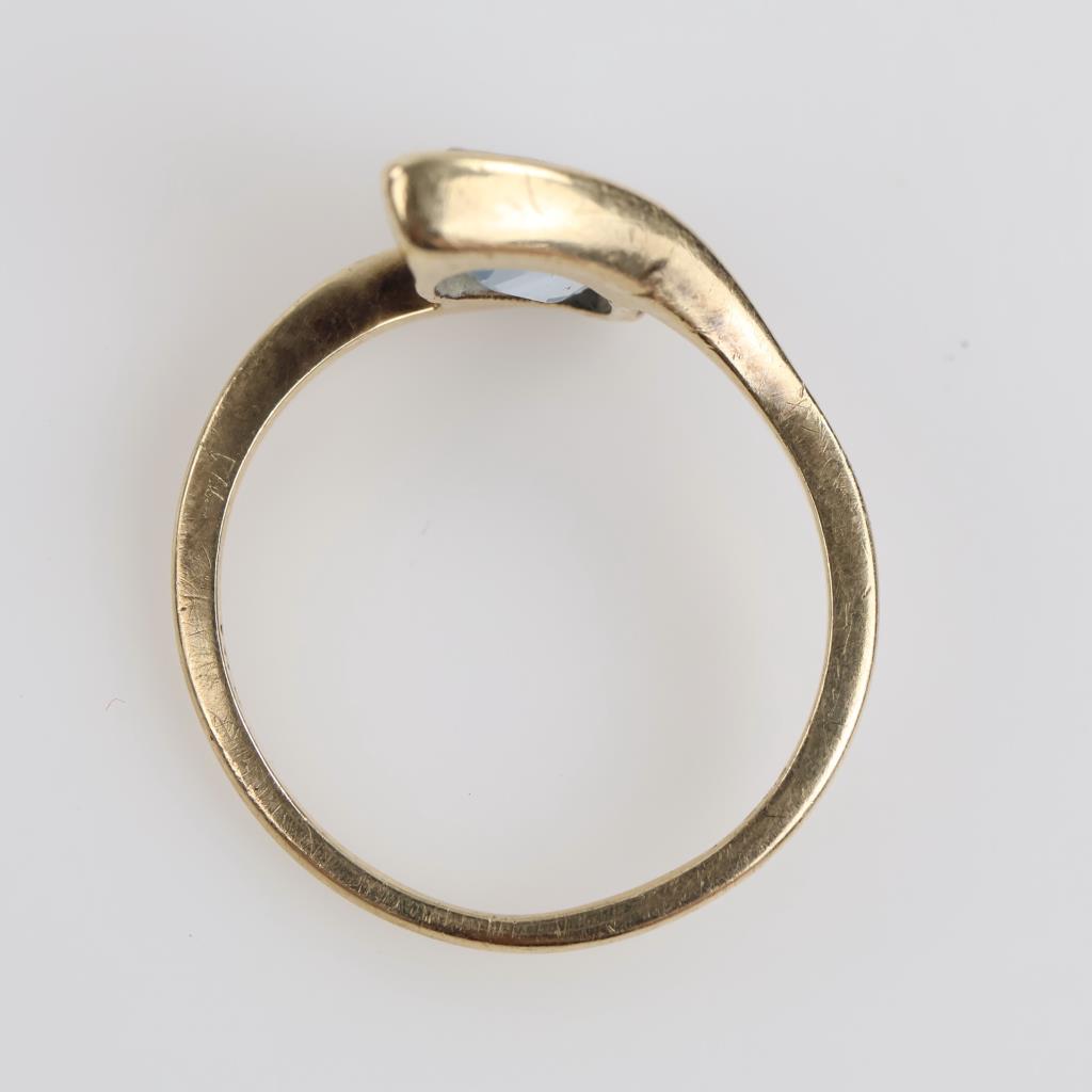9kt Gold Blue Stone Ring | Property Room