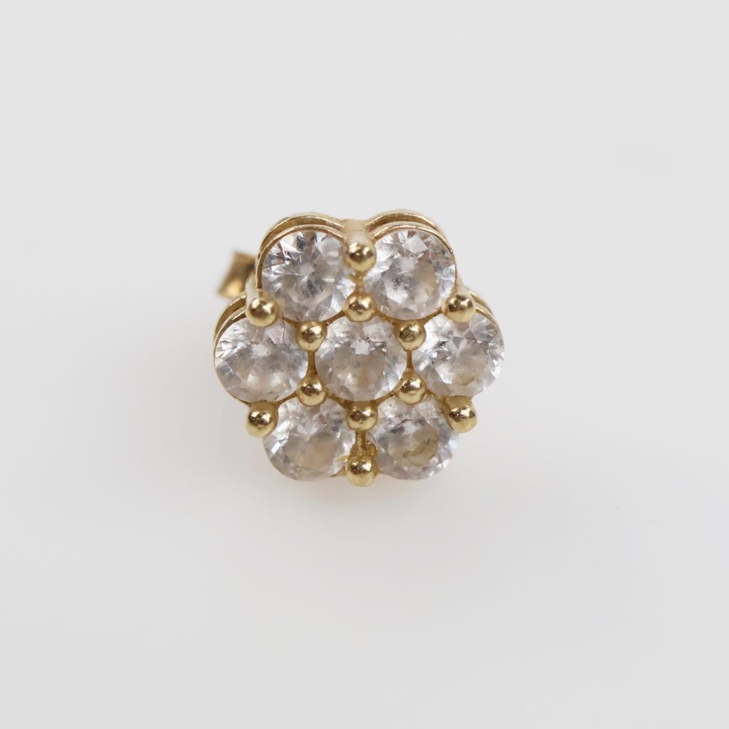 9kt Gold Clear Stone Stud Earring