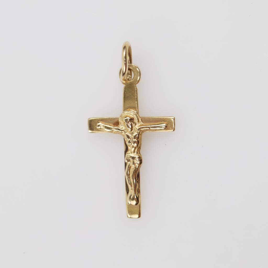 9kt Gold Cross Pendant