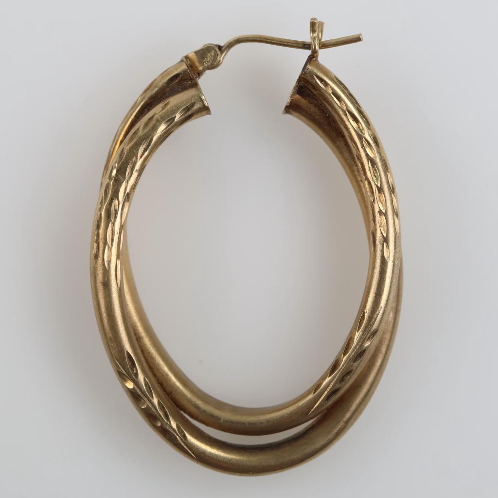 9kt Gold Hollow Hoop Earring