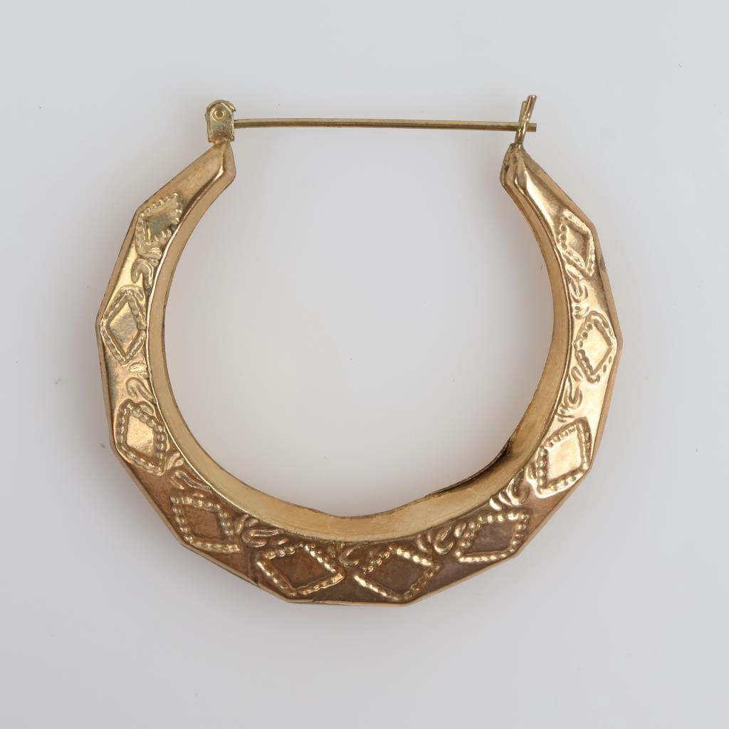 9kt Gold Hollow Single Hoop Earring