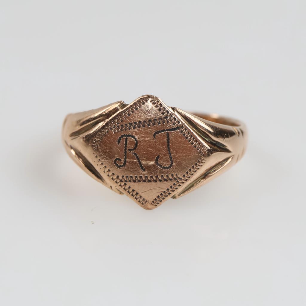 9kt Gold "RJ" Signet Ring