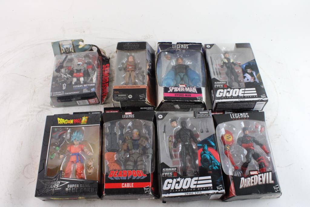 Action Figure Lot, 5+ Pieces Property Room