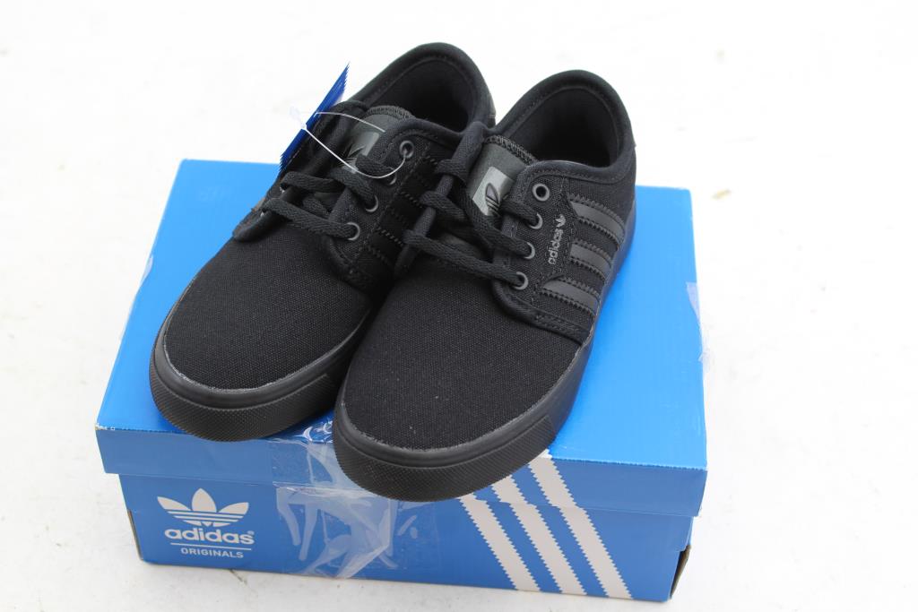 Adidas Seeley J (Junior) Black Shoes Property Room