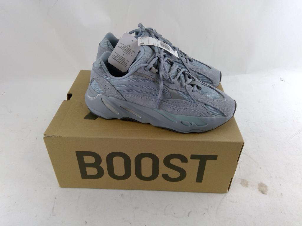 Adidas Yeezy Boost 700 Mens Shoes Size 8