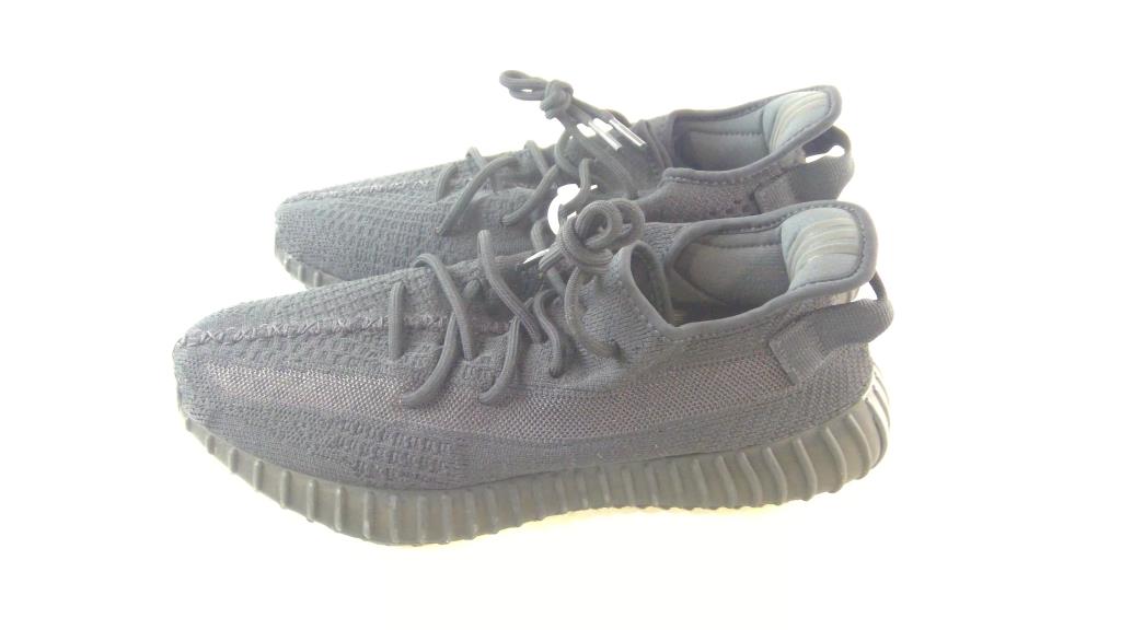 mens yeezy size 10.5
