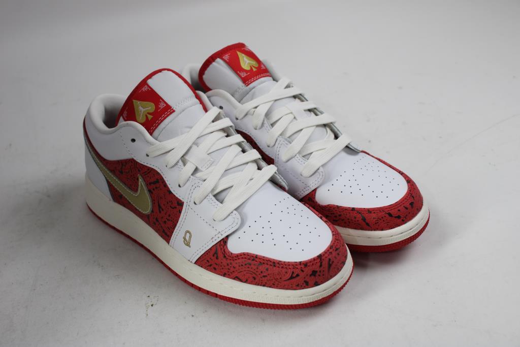 Air Jordan 1 Low SE (GS), Size 6.5Y