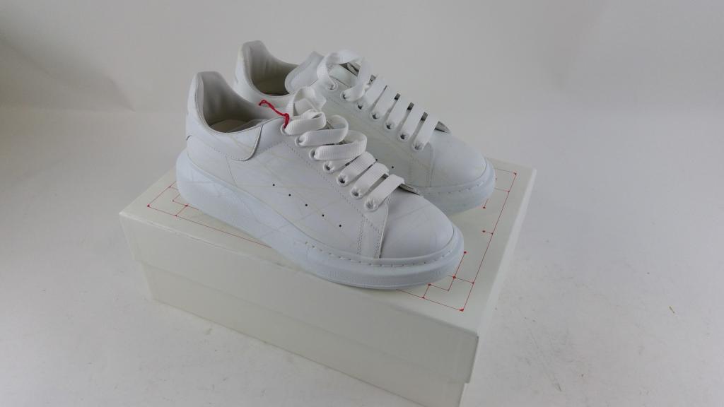 Alexander Mcqueen Mens Shoes Size 41 - Double Checked By Entrupy