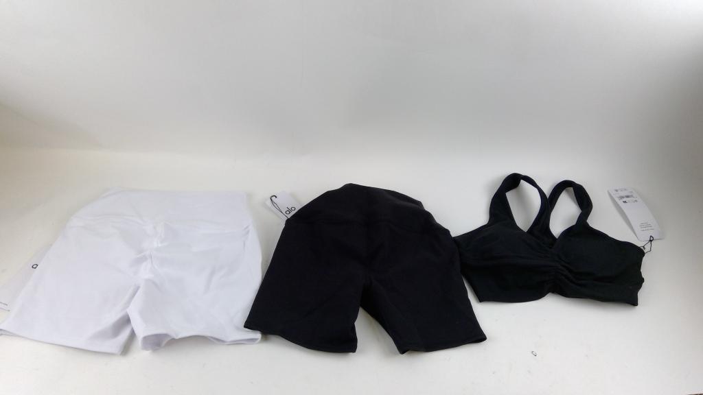 Alo Sports Bra And Shorts 3 Pieces