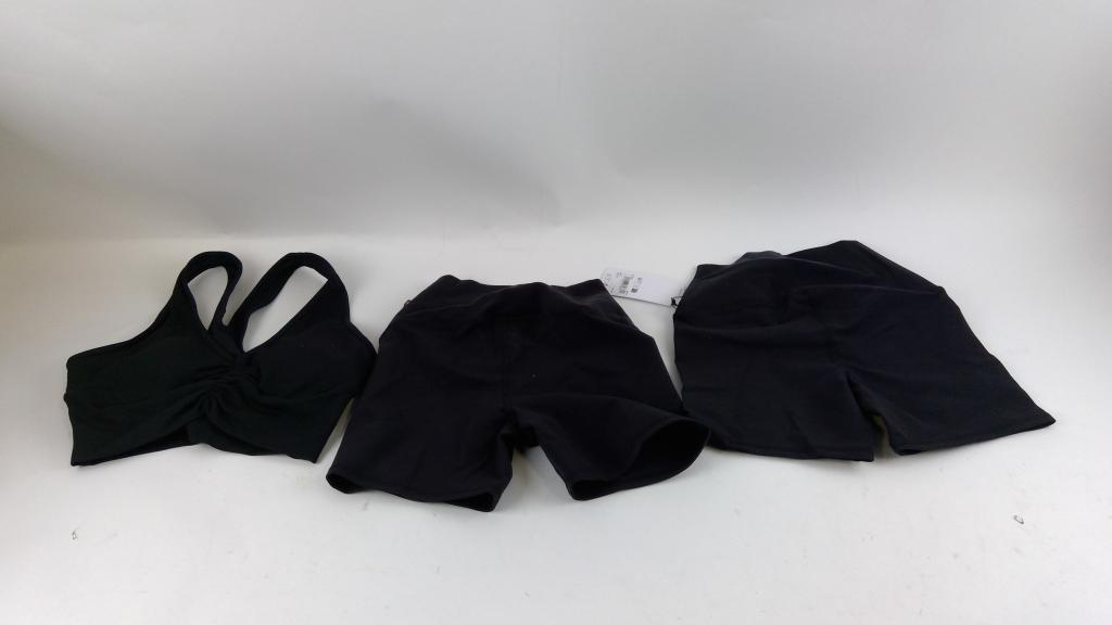 Alo Sports Bra And Shorts 3 Pieces