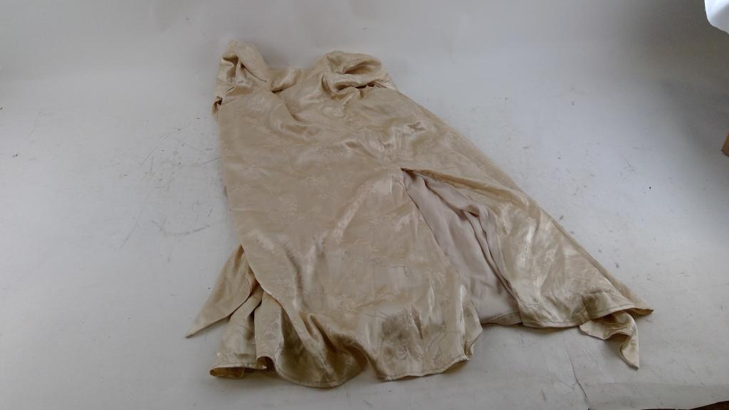 Altar'd State Dress Size M