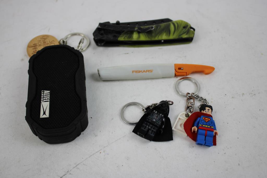 Altec Speaker, Wallets, Calculator, And More, 10 Pieces
