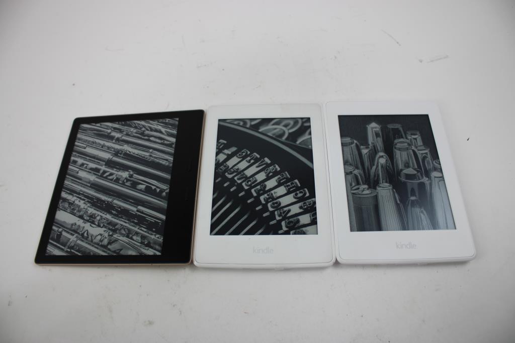 Amazon Kindle Tablet Bulk Lot, 3 Pieces, SOLD FOR PARTS