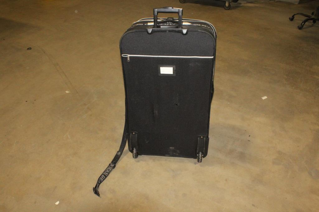 American Gear Rolling Suitcase Property Room