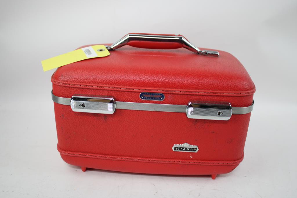 American Tourister Tiara Small Luggage Case, Vintage Razor, And More, 6 Pieces