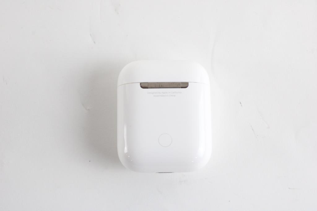 Apple Airpod Case With Single Airpod | Property Room