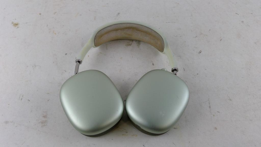 Apple Airpod Max Headphones