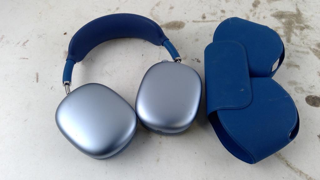 Apple Airpod Max Headphones