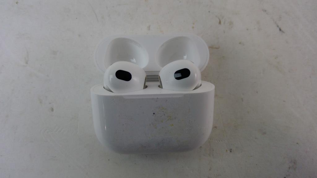 Apple Airpod SOLD FOR PARTS