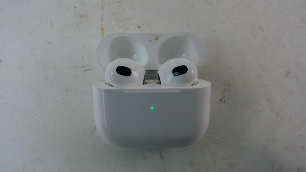 Apple Airpod SOLD FOR PARTS