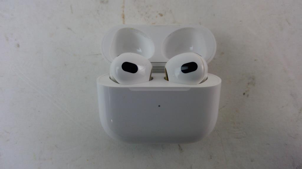 Apple Airpod SOLD FOR PARTS