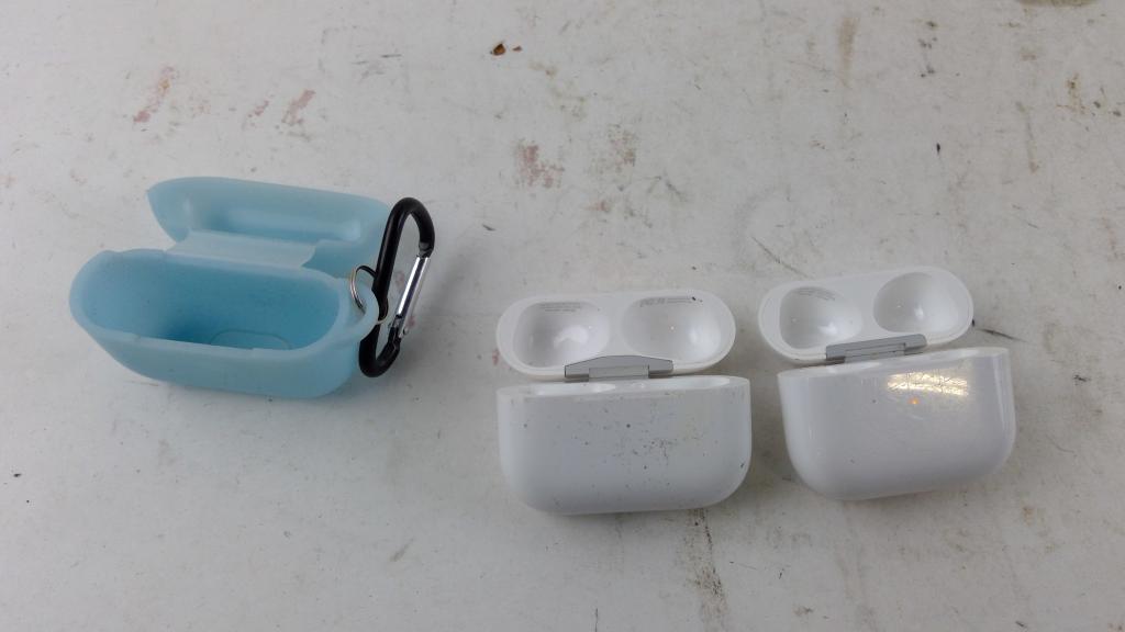 Apple Airpods 2 Pieces