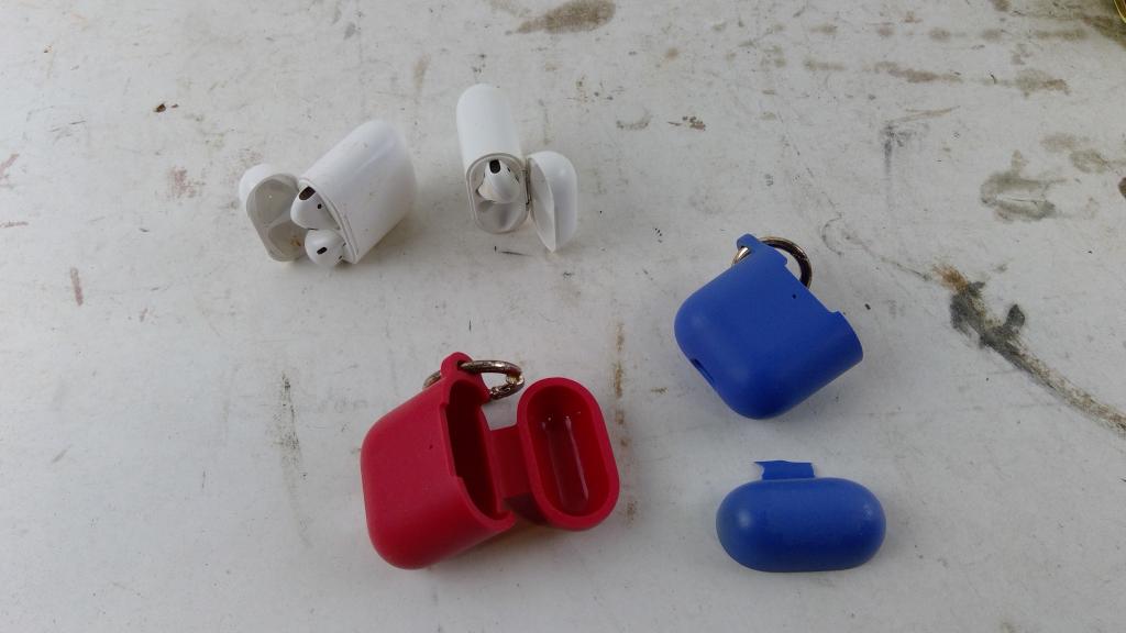 Apple Airpods 2 Pieces