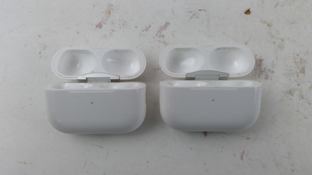 Apple Airpods 2 Pieces