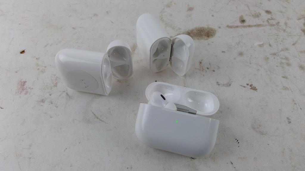Apple Airpods 3 Pieces