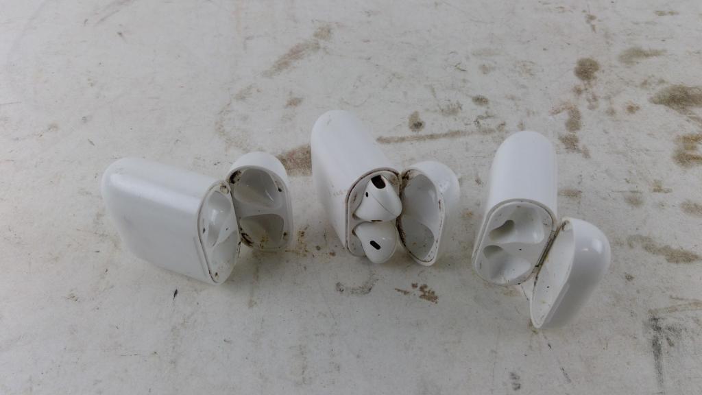 Apple Airpods 3 Pieces