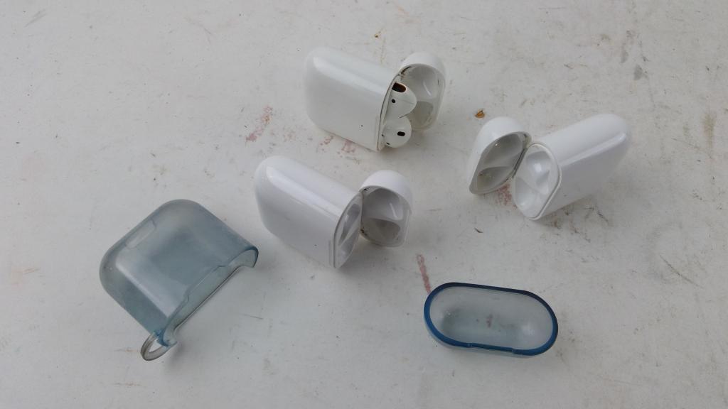 Apple Airpods 3 Pieces