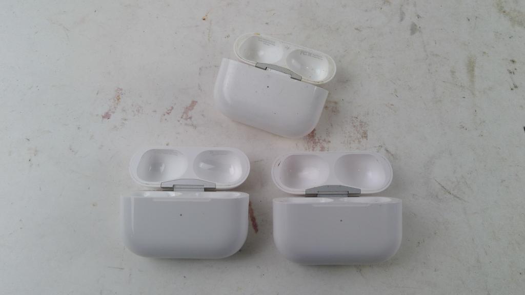 Apple Airpods 3 Pieces