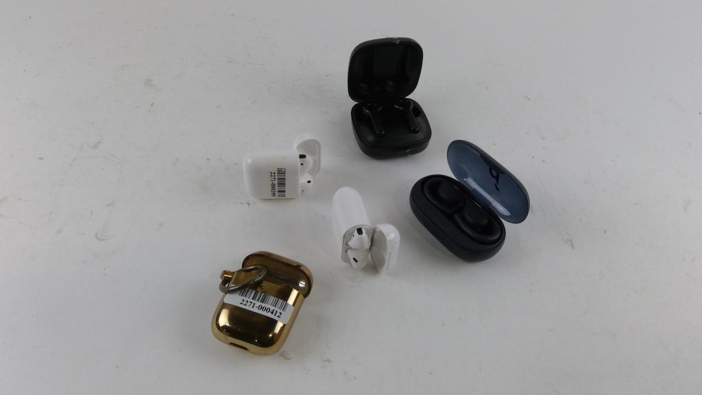 Apple Airpods And More 4 Pieces