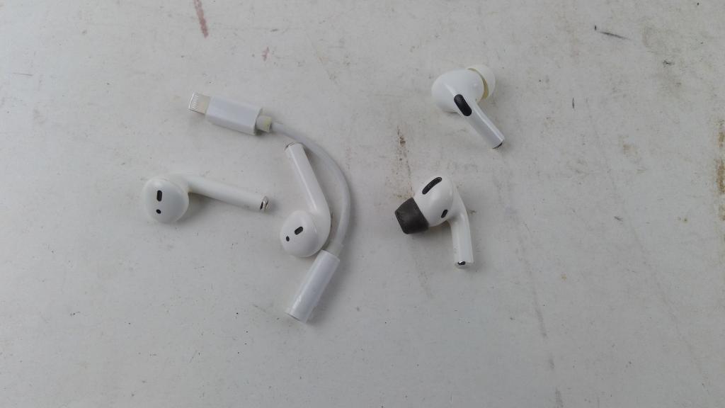 Apple Airpods And More 5 Pieces